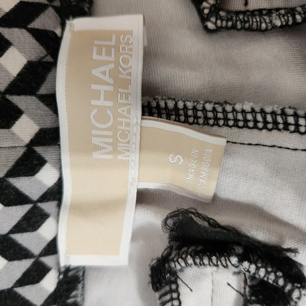Michael Kors Black and White Geometric Stretch Pants - Picture 5 of 5